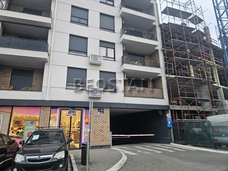 Lokal - Bezanijska kosa 2 #66024