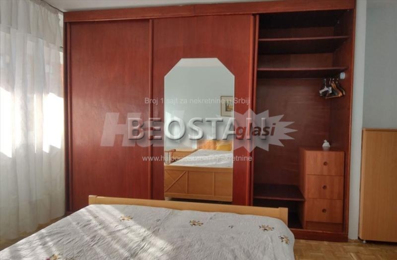 Novi Beograd - Blok 21 hajat #65691