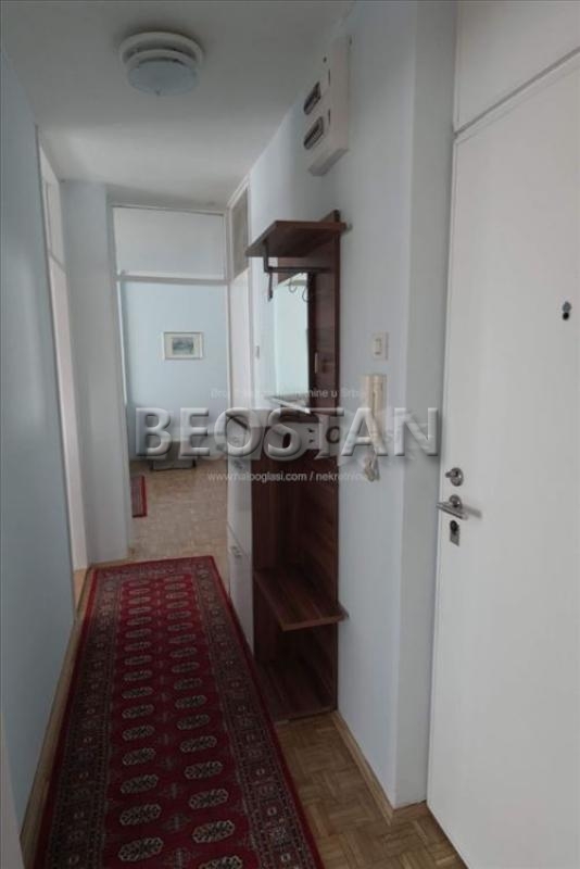 Novi Beograd - Blok 21 hajat #65691