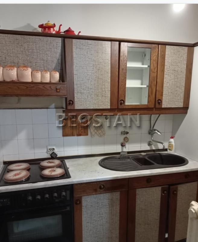 Širi centar - Labudovo brdo #65751