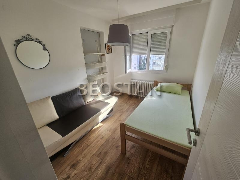 Novi Beograd - Dr ivana ribara blok 45 #65181