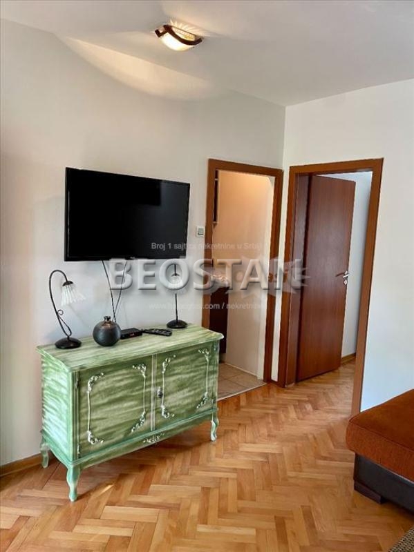 Zemun - Karadjordjev trg #64877 Zemun - Karadjordjev trg #64877