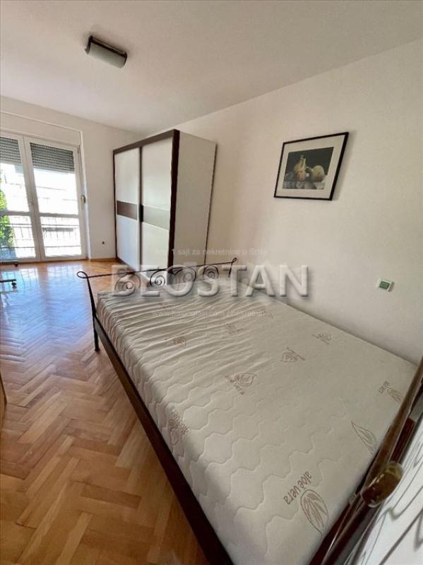 Zemun - Karadjordjev trg #64877 Zemun - Karadjordjev trg #64877