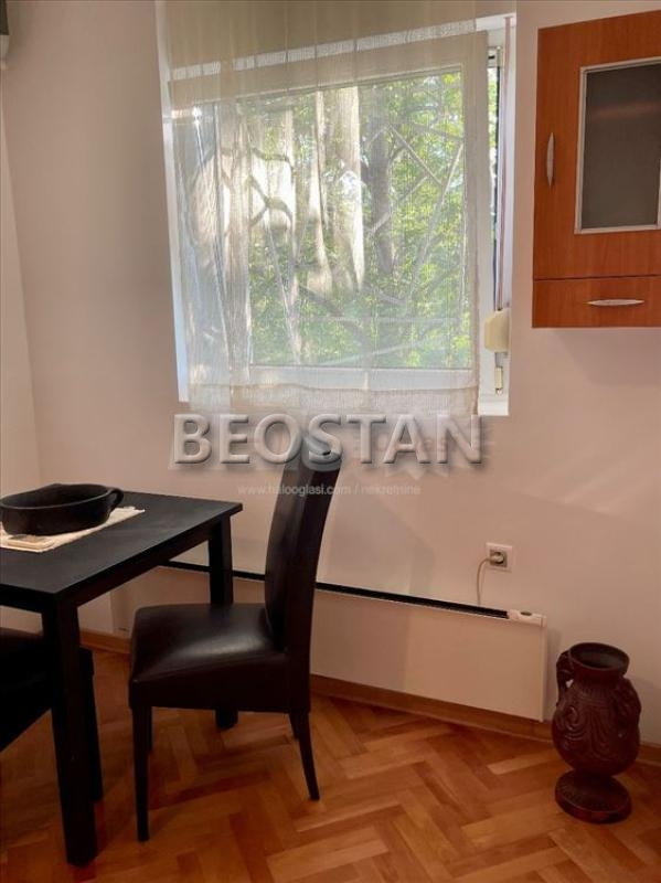 Zemun - Karadjordjev trg #64877 Zemun - Karadjordjev trg #64877