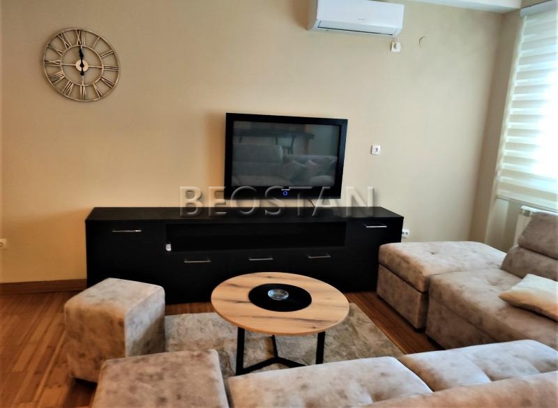 Izdavanje stanova Beograd - Zemun