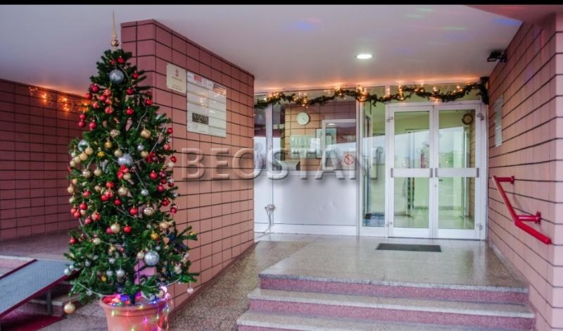 Novi Beograd - Yubc blok 12 #65323