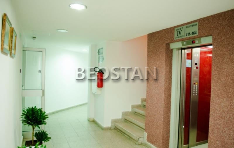 Novi Beograd - Yubc blok 12 #65323