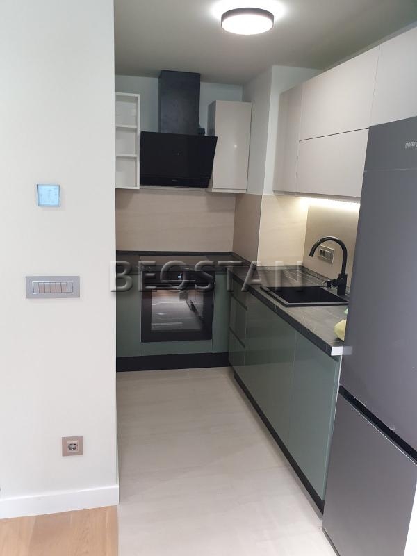 Novi Beograd - Airport Garden #66998