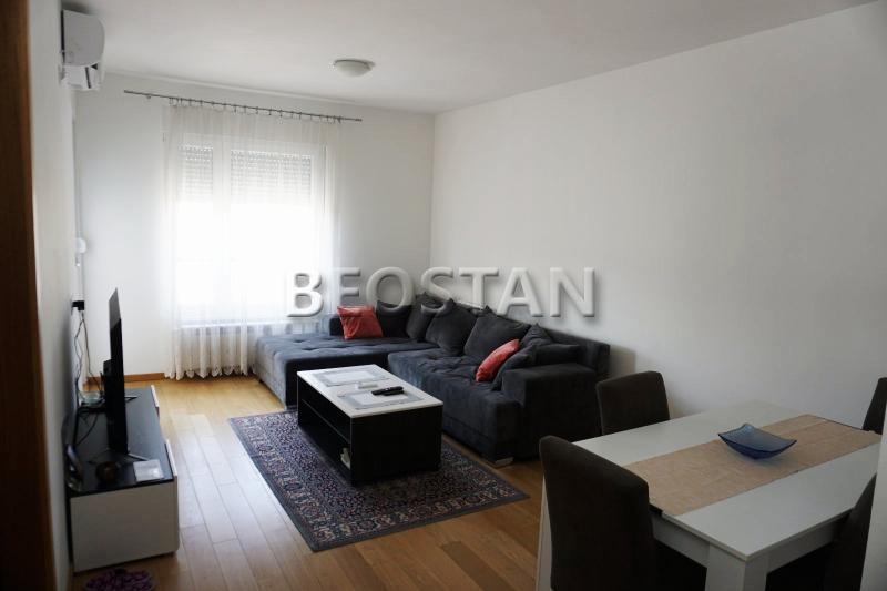 Izdavanje stanova Beograd - Zemun