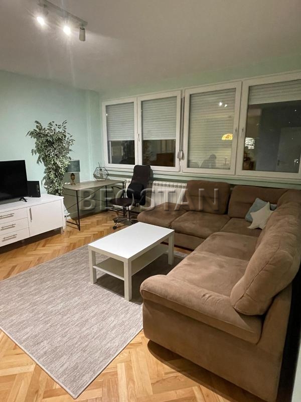 Izdavanje stanova Beograd - Novi Beograd