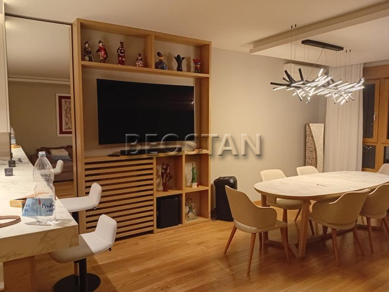 Izdavanje stanova Beograd - Novi Beograd