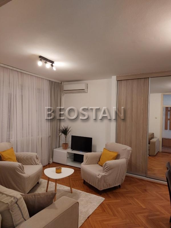 Izdavanje stanova Beograd - Novi Beograd