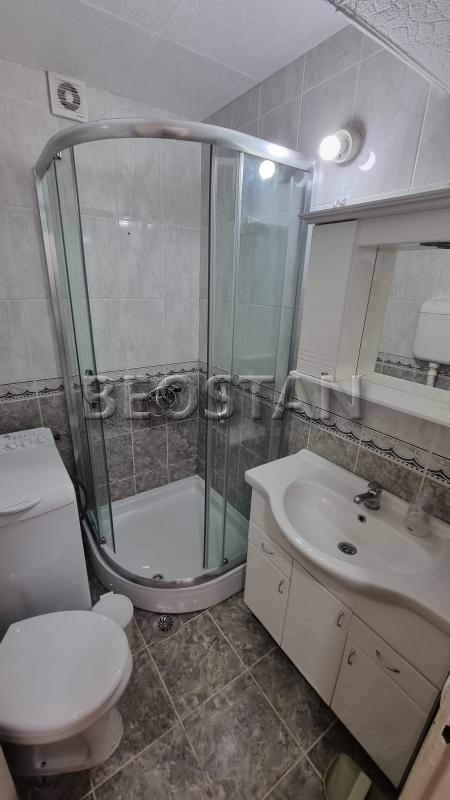 Širi centar - Karaburma #68510