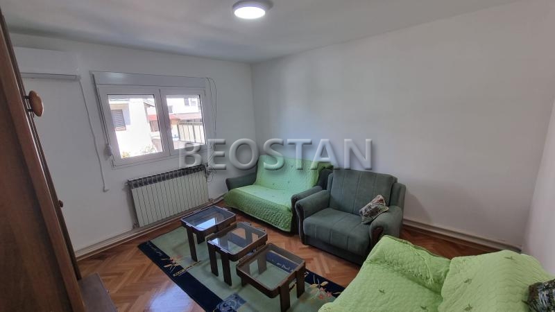 Širi centar - Karaburma #68510