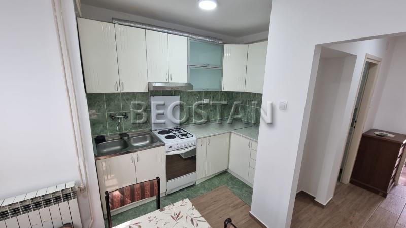 Širi centar - Karaburma #68510