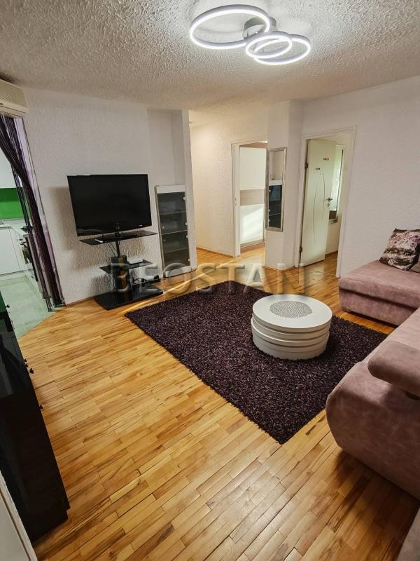 Izdavanje stanova Beograd - Novi Beograd