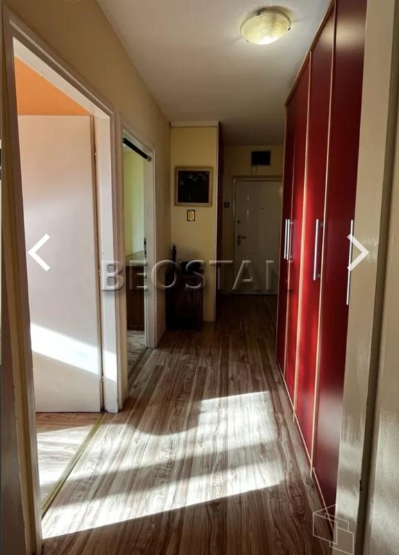 Novi Beograd - Fontana - studentski grad #66026