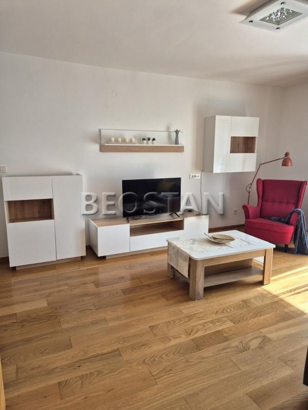 Izdavanje stanova Beograd - Zemun
