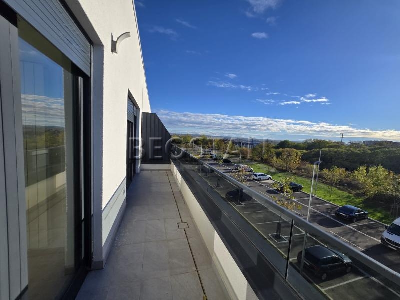 Bežanijska kosa - Bezanijska kosa kosa kvart #64852 Bežanijska kosa - Bezanijska kosa kosa kvart #64852