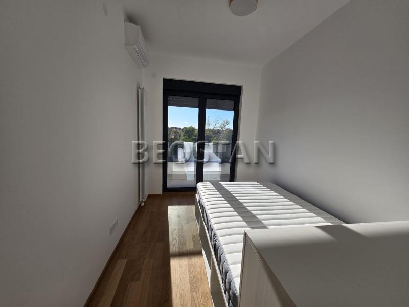 Bežanijska kosa - Bezanijska kosa kosa kvart #64852 Bežanijska kosa - Bezanijska kosa kosa kvart #64852