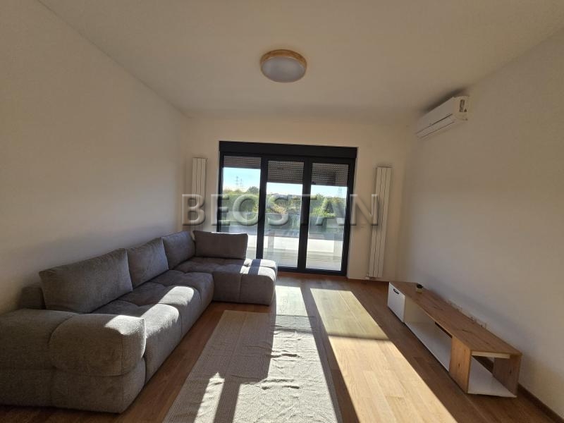 Bežanijska kosa - Bezanijska kosa kosa kvart #64852 Bežanijska kosa - Bezanijska kosa kosa kvart #64852