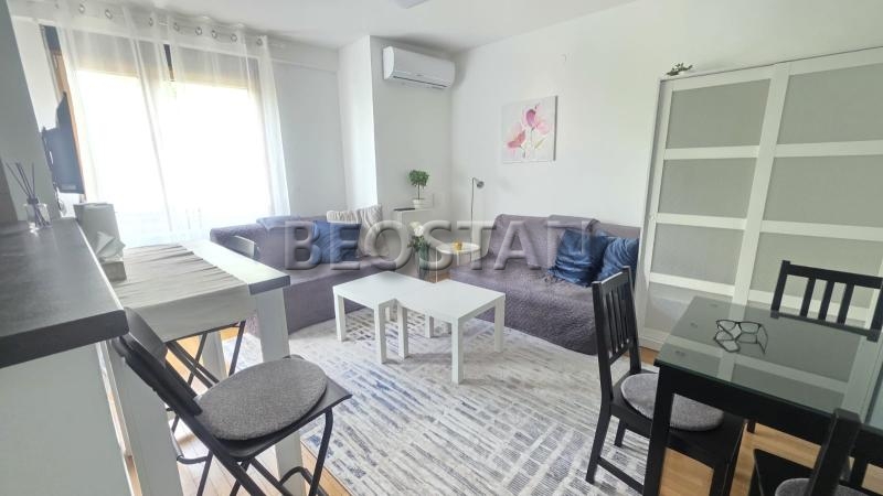 Izdavanje stanova Beograd - Zemun