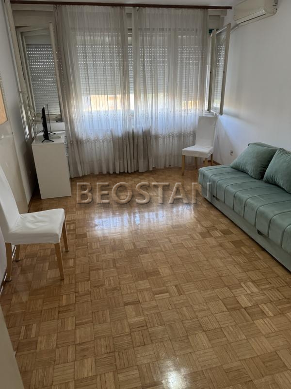 Izdavanje stanova Beograd - Novi Beograd