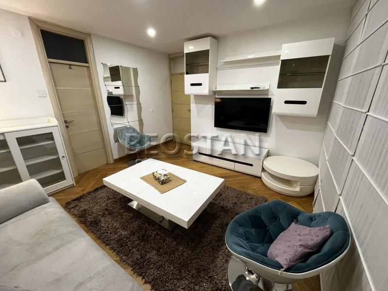 Izdavanje stanova Beograd - Novi Beograd