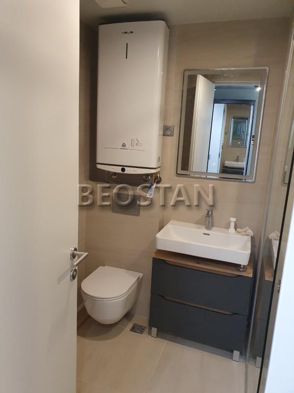 Novi Beograd - Airport Garden #66999