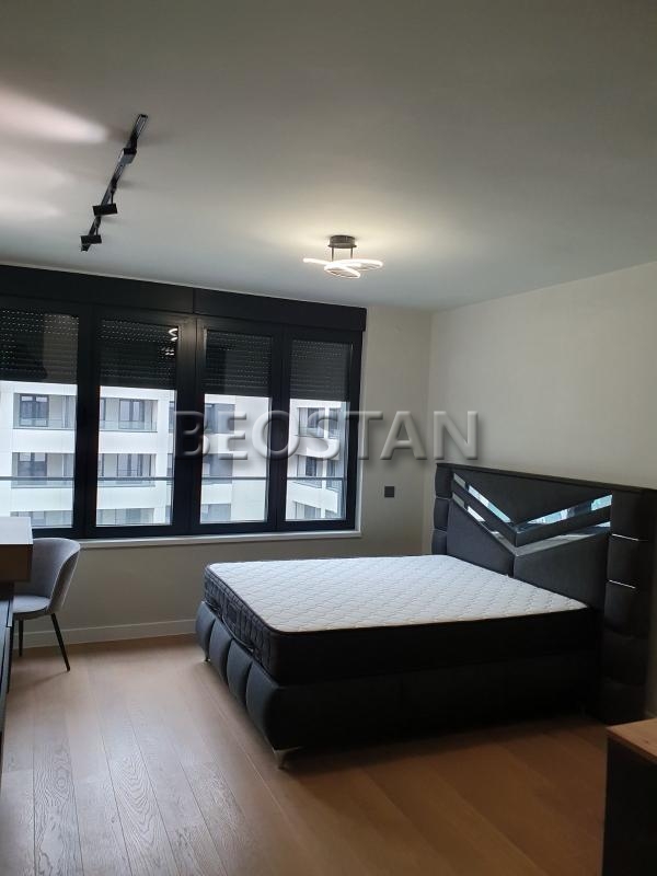 Novi Beograd - Airport Garden #66999