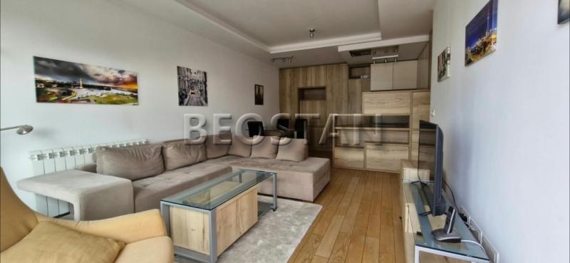 Izdavanje stanova Beograd - Novi Beograd