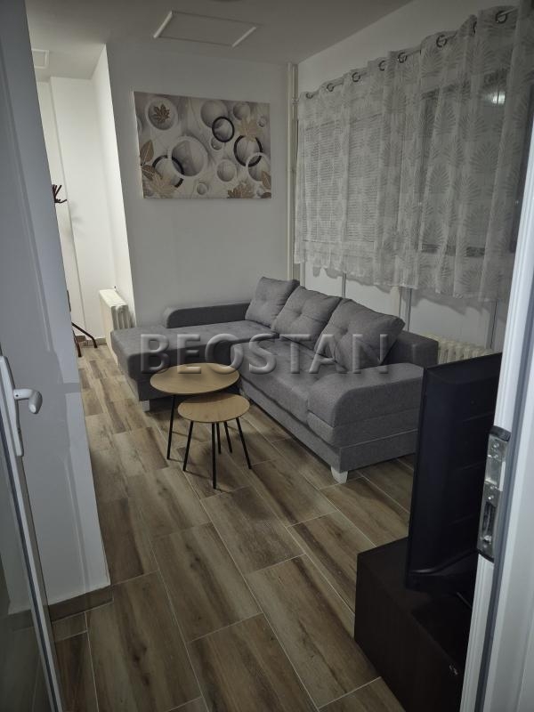 Novi Beograd - Stari merkator #966191