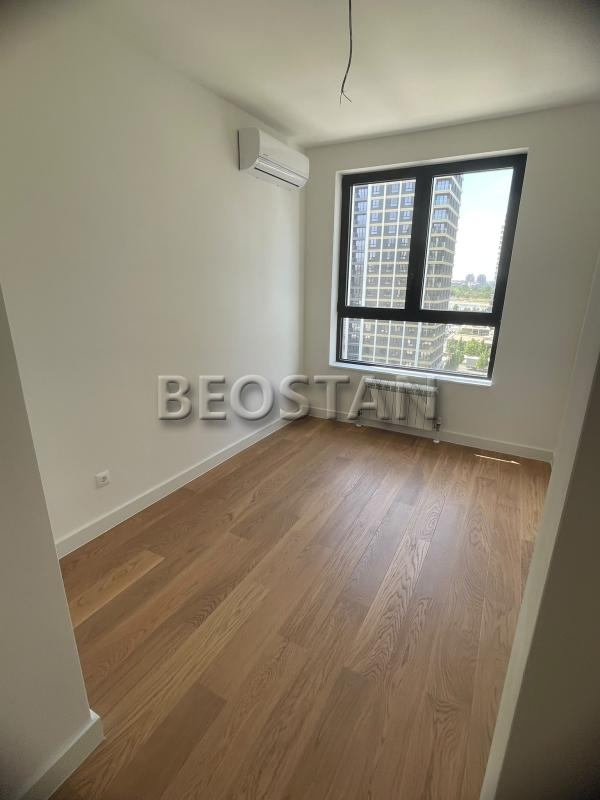 Centar - Beograd na Vodi BW #68406