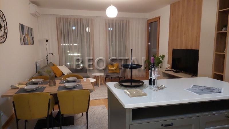 Izdavanje stanova Beograd - Novi Beograd