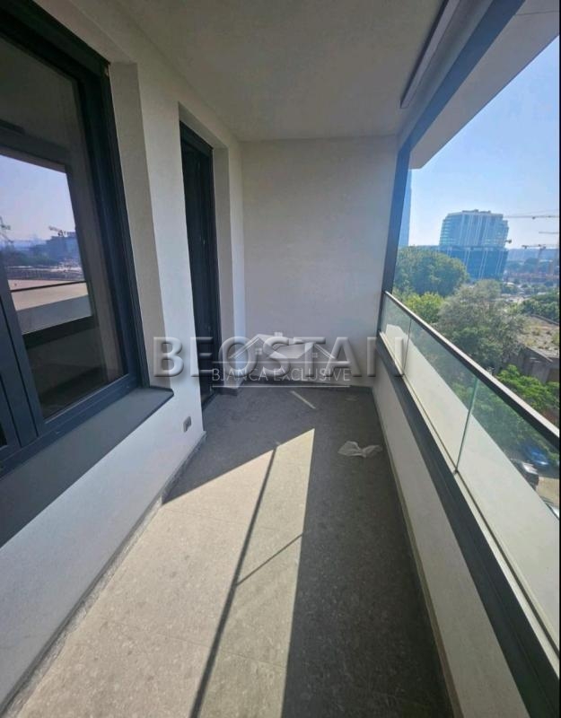 Novi Beograd - Erport garden #66843