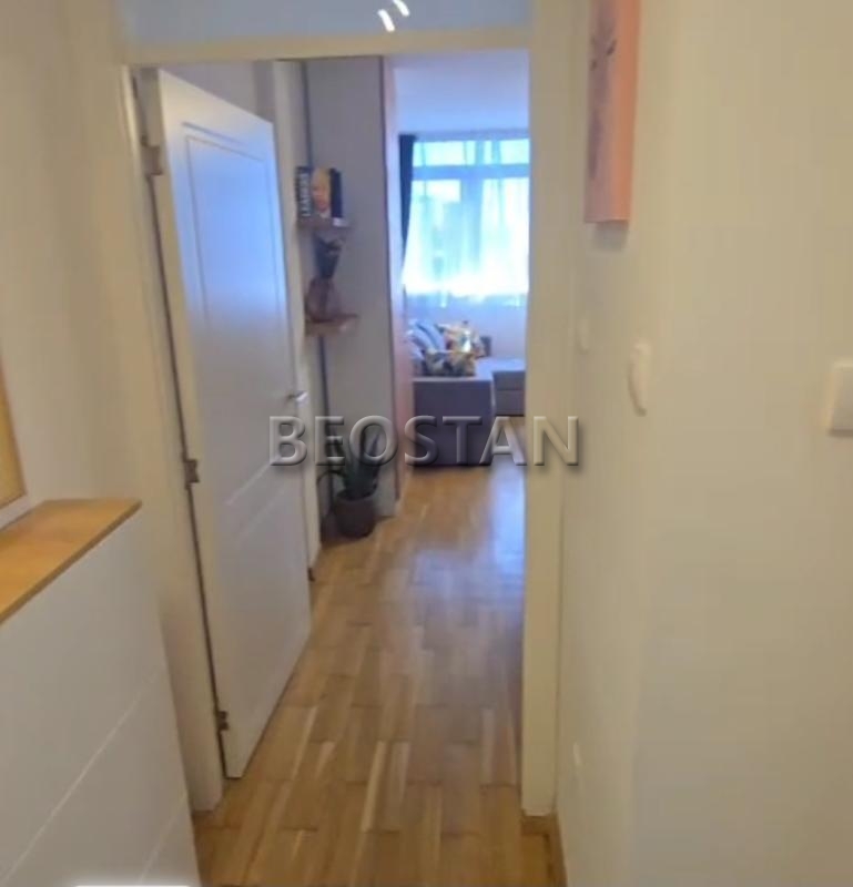 Novi Beograd - Opstina fontana #64932 Novi Beograd - Opstina fontana #64932