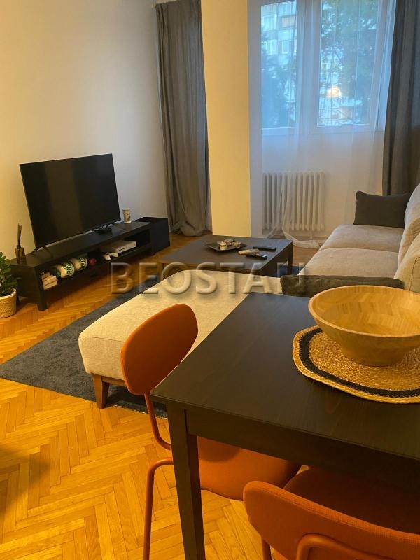 Izdavanje stanova Beograd - Novi Beograd