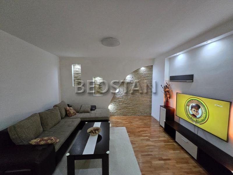 Širi centar - Petlovo brdo #65372