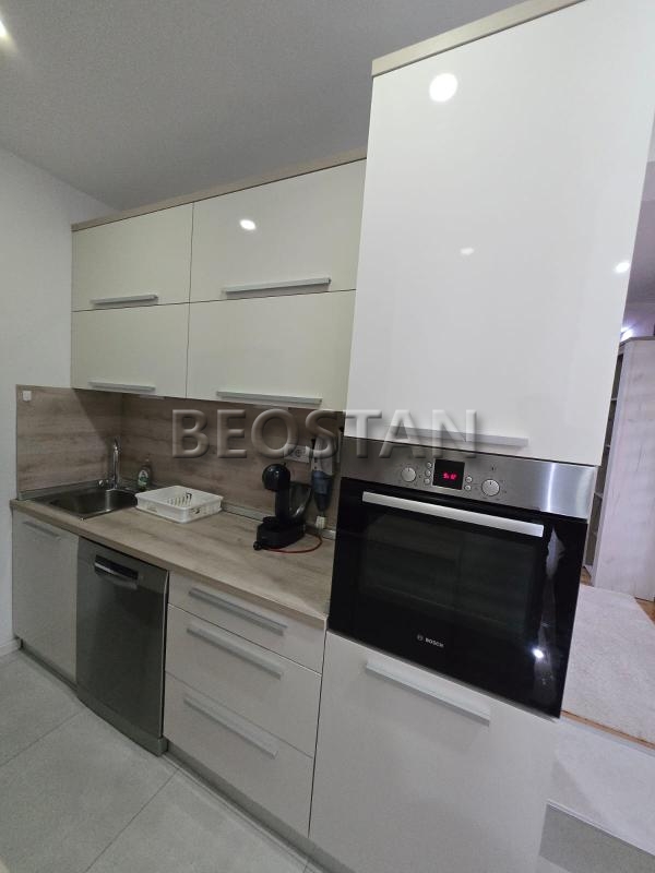 Širi centar - Petlovo brdo #65372