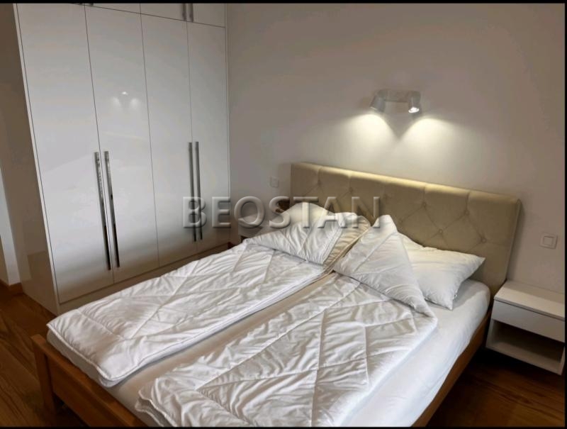 Novi Beograd - West 65 wellport #66222