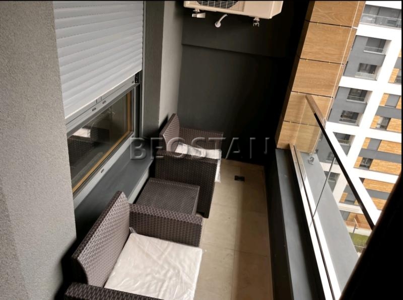 Novi Beograd - West 65 wellport #66222