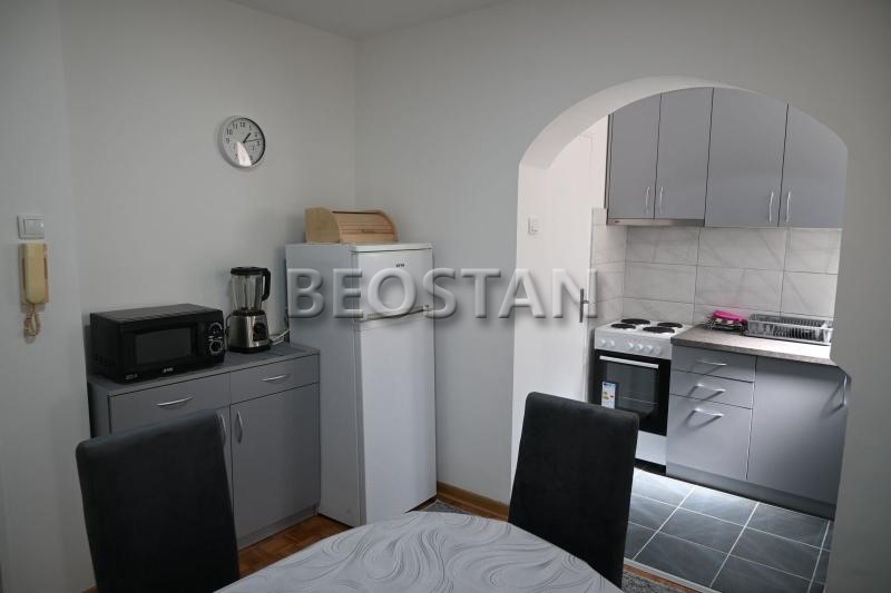 Širi centar - Karaburma #667161