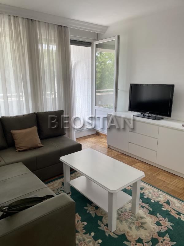 Izdavanje stanova Beograd - Novi Beograd