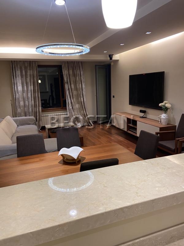 Izdavanje stanova Beograd - Novi Beograd