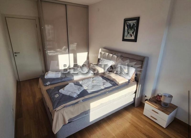 Novi Beograd - Wellport kula #65988